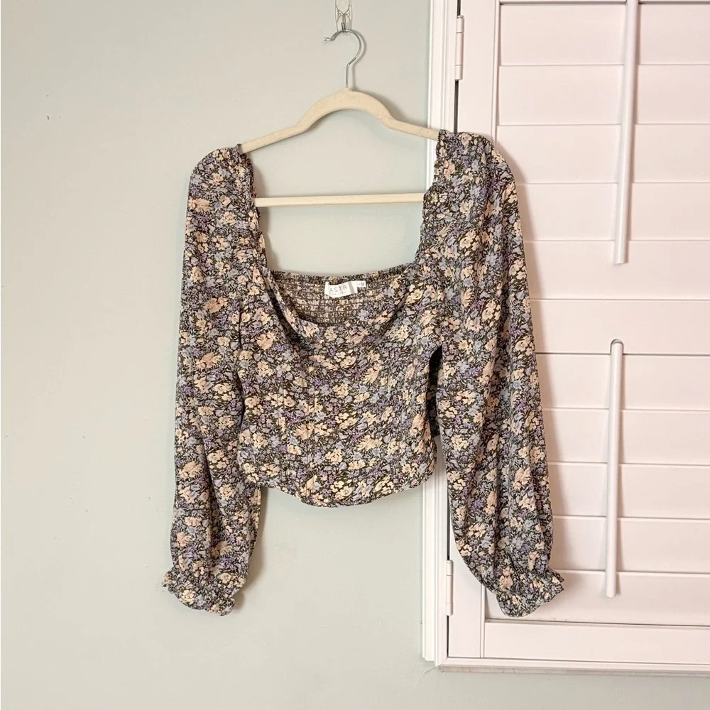 ASTR The Label Floral Smocked Boned Crop Top Large Puff Sleeve